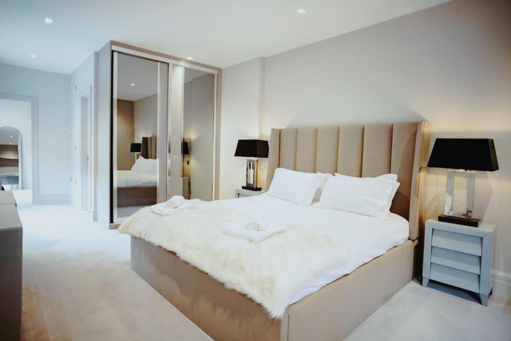 利兹3-Story Townhouse - Sleeps 8公寓 外观 照片