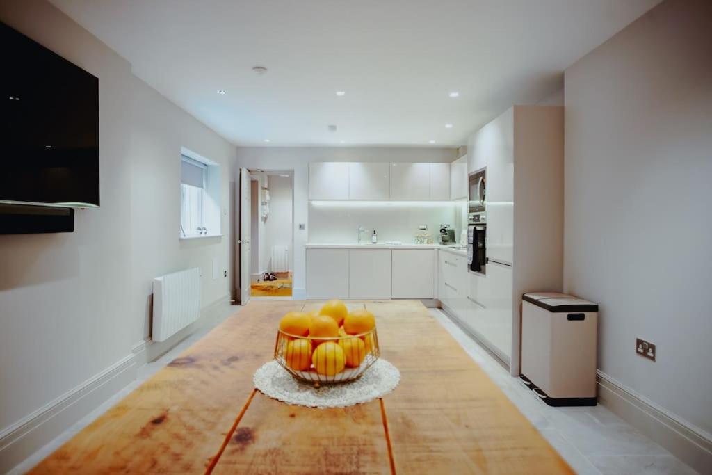 利兹3-Story Townhouse - Sleeps 8公寓 外观 照片