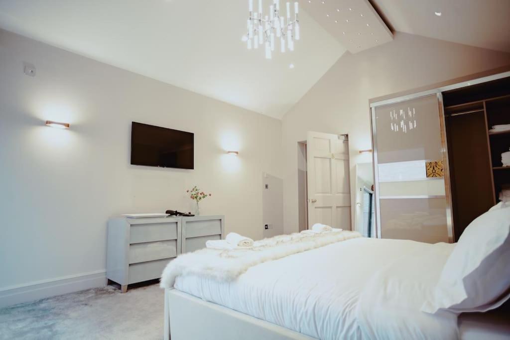 利兹3-Story Townhouse - Sleeps 8公寓 外观 照片